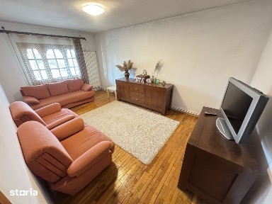Apartament 3 camere zona Delfinariu cu Centrala