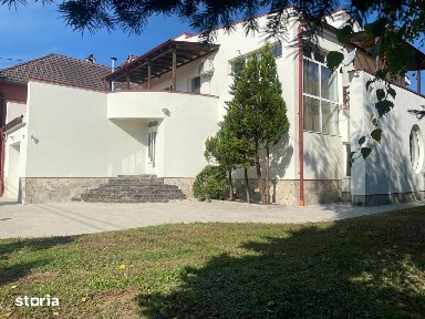Casa zona Calea Moldovei
