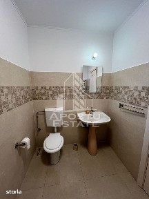 Casa curte comuna, 2 camere in Parneava
