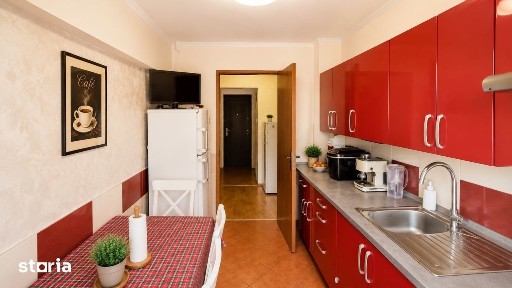 Apartament 4 camere, super pret (str. Diviziei )