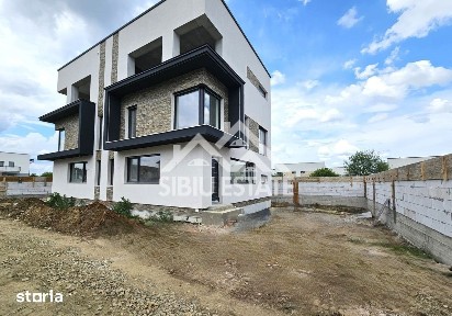 Casa moderna Selimbar, Sibiu 3 dormitoare, 3 bai, terasa