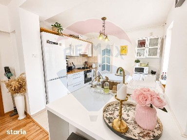 Vila de vanzare si teren 1360mp in Viile Noi