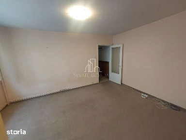 Apartament 2 Camere Et.3/4, Mobilat/Utilat, Str Petru Dobra, Dambu