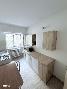 Apartament cu 3 camere zona parcul Mihai Eminescu
