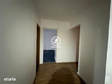 Apartament 4 camere de inchiriat Alexandru cel Bun