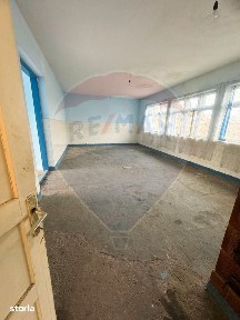 Comision 0%! Casa / Spațiu comercial + teren 972 mp