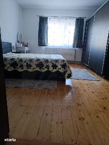 Apartament la casa etaj 1 integral cu intrare separata si curte comuna