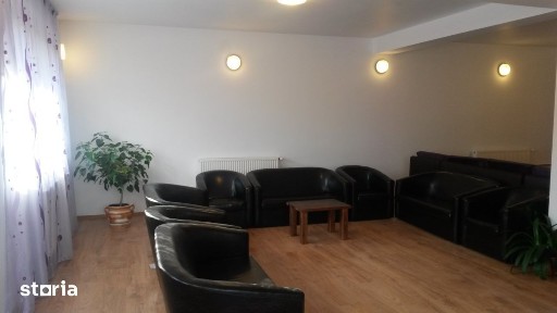 Casa/ Pensiune 7 camere**** Lepșa
