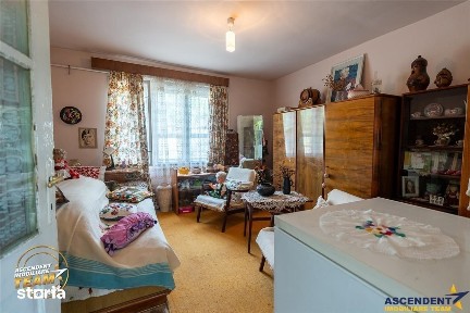 Casa traditionala, cu teren pretios de 534 mp, Targu Secuiesc