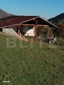 Casa cu teren de 2330 mp, anexa de 15 mp, zona Muntele Rece