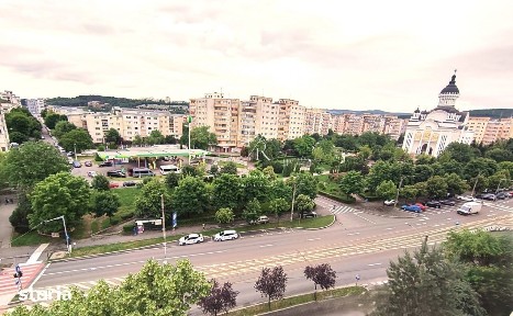 Apartament 2 camere, LIFT, parcare, balcon, zona foarte buna Primaveri