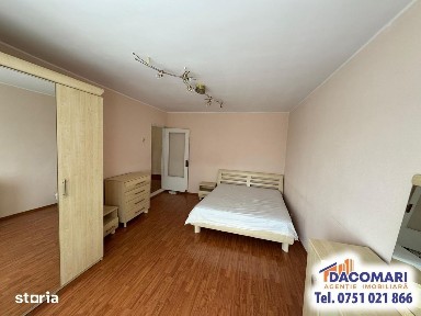 Apartament spațios 3 camere, 72 mp total, Casa Roșie.