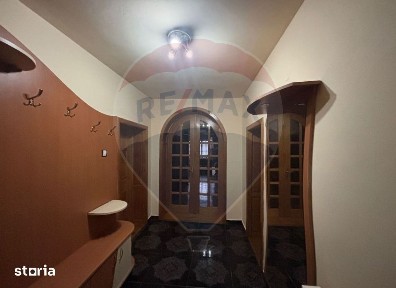 Casă de inciriat cu 4 dormitoare,Gradiste