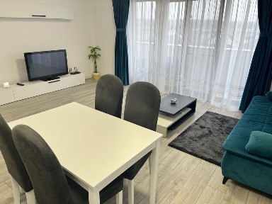 Inchiriez apartament doua camere inclusiv loc parcare in Paulesti