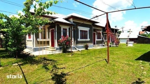 O Casa cu suflet, curte superba, la doar 7 km de Targoviste.