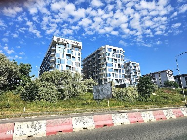 Vedere catre mare, confort și investiție sigură în Mamaia Nord!