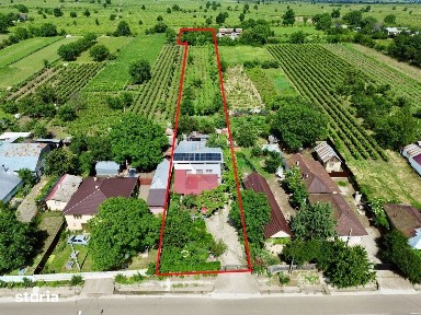 Casă cu teren si demisol In Tifesti