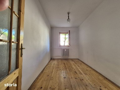3 Camere Decomandat - Zona Pacurari Esplanada Mimoza - orientare dubla