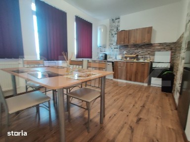 Apartament 4 camere, pe 2 niveluri, Sanmartin.