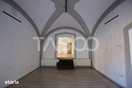 Spatiu comercial de inchiriat in zona Centrala 75mpu Sibiu