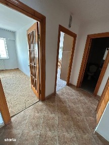 De vanzare apartament cu 3 camere și balcon in Pietonal, decomandat