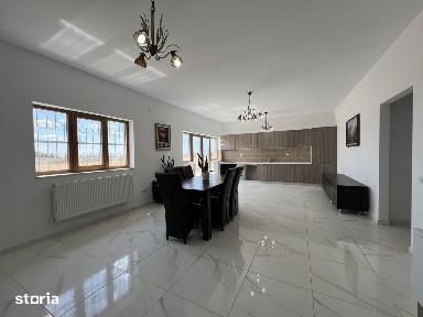 Casa parter- Frumusani Orasti. 4 camere. Noua.