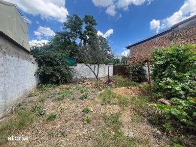 Casa cu teren 300 mp si deschidere 10m, 75.80 mp, zona Brazda lui Nova