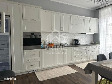 Casa complet renovata | Ultracentral | 4 camere | Teren 829 mp | Aiud