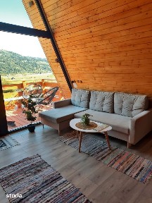Cabane A-frame de vânzare în Bucovina | Airbnb & Booking activ