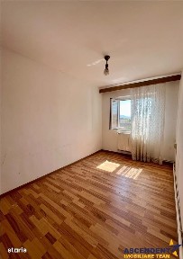 Apartament cu trei camere de renovat in Feldioara, Brasov