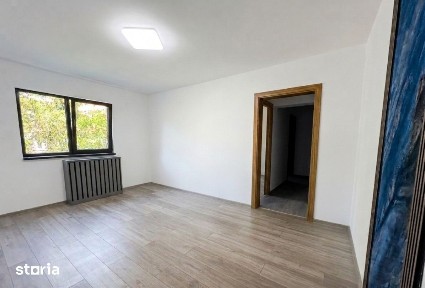 Apartament 2 c complet renovat etaj intermediar
