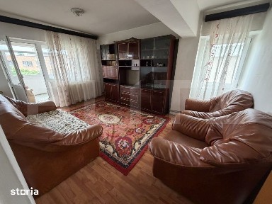 Apartament cu 3 camere, decomandat, 72 mp, zona Victoriei