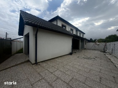 Duplex cu 5 camere, 140mp utili, 300mp teren in Utvin