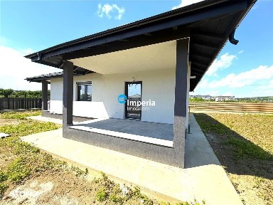 Casa cu 4 cam, 2 bai, 600 teren, cartier Chihan Lunca Cetatuii