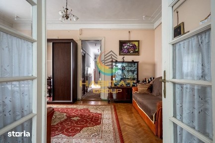 Iancului Vila 8 camere 233 mp teren 365 mp