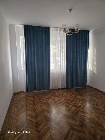 De vanzare/inchiriat apartament 2 camere foarte luminos. Gara pozitie foarte buna