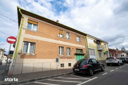 Apartament 3 camere ultracentral cu garaj si beci