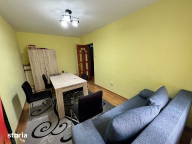 Apartament 3 camere, 53 mp, parter, zona Sasar