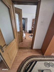 De vanzare apartament cu 3 camere, situat central, mobilat, 45000euro