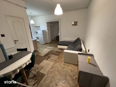 De închiriat apartament 3 camere la casă - Ultracentral, Str. Turnului