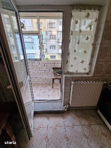 De vanzare apartament cu 2 camere, 2 balcoane, etajul 1, 58000euro