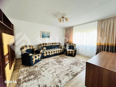 Apartament cu 3 camere, parcare, bloc cu lift- Plopilor