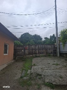 De vanzare casa in Roman, teren de 590mp, zona Piata Mare 65000euro