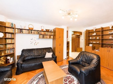 Apartament 4 Camere cu Doua GARAJE - Zona LIPOVEI - 0%COMISION
