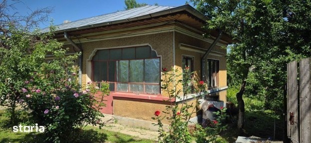Casa si teren pe marginea deltei Comana