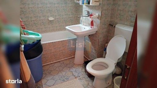 APARTAMENT 2 CAMERE DECOMANTAT ETAJUL 3┃