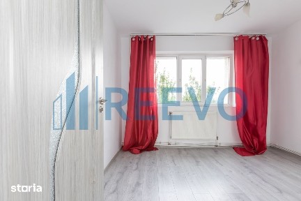 Apartament 3 camere decomandate, Zona Narcisa, Bacău