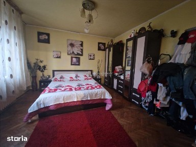 Casa P+M, teren 430 mp, pretabila - clinica, gradinita, locuinta - Lic