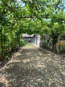 Casa si teren,gaze,lumina,put,acte la zi