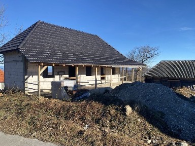 Casa La Munte Com Batrana Tinutul Padureniilor